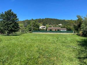 Terrain constructible viabilisé à vendre