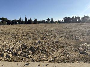 Terrain constructible viabilisé à vendre