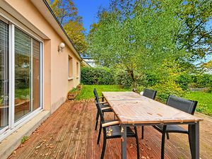 Maison de plain-pied 4 chambres avec jardin et garage