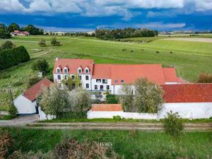 Propriété sur 1 5 hectares avec terrains constructibles