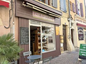 Vente locaux professionnels 25 m² à Aubenas (07200)  42 000 €