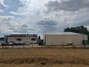 Vente immeuble 3 pièces 900 m² à Montpon-Ménestérol (24700)  630 000 €