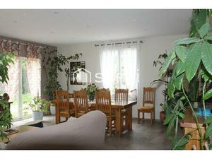 Bel ensemble immobilier de 2 maisons entièrement rénovées