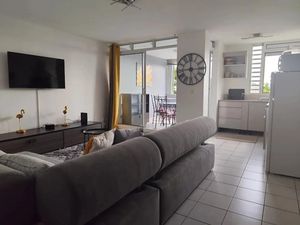 Location appartement 2 pièces 43.68 m² à Fort de france (97200)  890 €