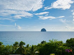 LE DIAMANT T1 VUE MER