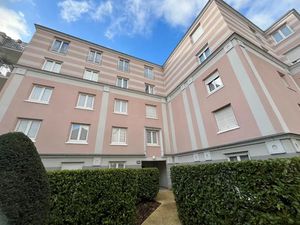 Location appartement 4 pièces 89.59 m² à L'hay-les-roses (94240)  1 490 €