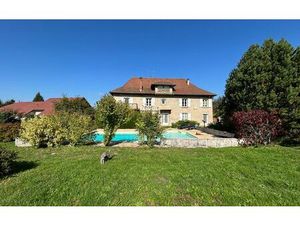 Maison Dolomieu 200 m² T-7 à vendre  395 000 €