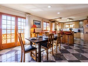 Vente Chalet de luxe L'Alpe d'Huez 11 Pièces 450 m² <meta name="description" content="À se