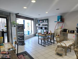 Achat Local commercial 184m² ST LAURENT DE LA SALANQUE 66250
