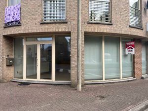 Commercieel te huur in Olsene
