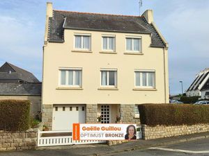 ROSCOFF : MAISON FAMILIALE DE 6 CHAMBRES pour 143m² avec garage et jardin