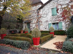 Dordogne - Périgueux - Grand-brassac - Maison en pierres apparentes de 190 m² + grange + a