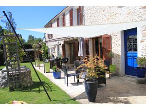 Maison Bullion 8 pièces 253 m2