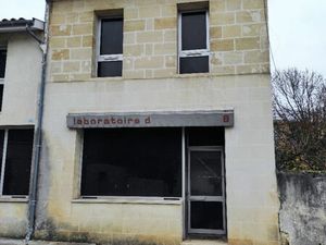 Annonce vente immeuble 5 pièces de 110m2 à Castillon la bataille (33350) - ParuVendu.fr re