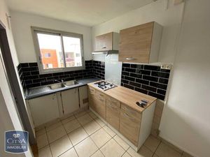 Location Appartement 3 pièces 90m² LE PORT 97420