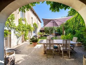 Vente maison 10 pièces 264 m² à Loudun (86200)  369 600 €