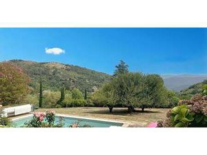 Maison avec piscine et terrasse Saint-Pons-de-Thomières (34)