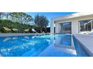 Villa avec piscine et jardin Le Triadou (34)