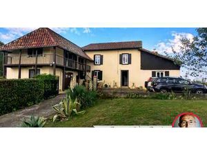 Maison avec piscine et jardin Monlezun (32)