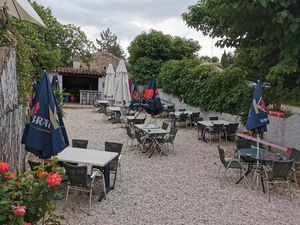 Vente d'immeuble  à Beaumont-de-Pertuis 84120.