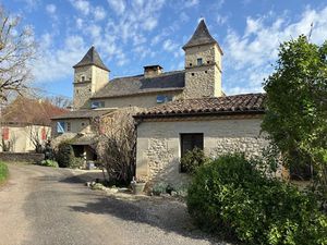 Vente maison 10 pièces 234 m² à Léobard (46300)  495 000 €