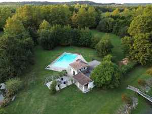 Vente propriété 10 pièces 440 m² à Saint-Martin-de-Seignanx (40390)  1 900 000 €