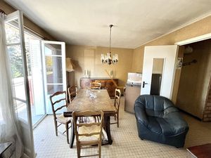 Vente appartement 66 m² à Valreas (84600)  60 000 €