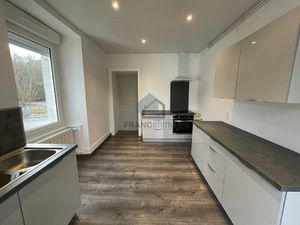 APPARTEMENT à Pont-de-Roide avec GARAGE et TERRASSE