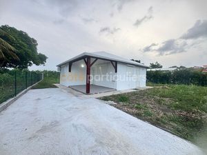 À LOUER Maison neuve non meublée à Dubédou