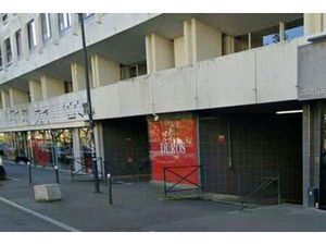 Location Garage box et parking à Rennes (35000) : à louer / 15m² Rennes