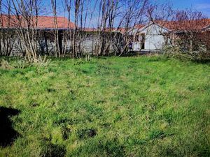Vente terrain 704 m² à Vic-en-Bigorre (65500)  40 900 €