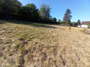 Vente terrain 1137 m² à Champniers (16430)  53 000 €