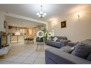 Maison individuelle spacieuse dans un environnement calme