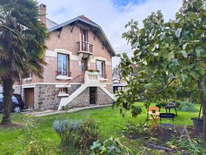 Maison Montreuil 6 pièce(s) 177 m2 hab  Charme de l'ancien....