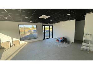 Vente locaux professionnels 48 m² à Cuges-les-Pins (13780)  102 000 €