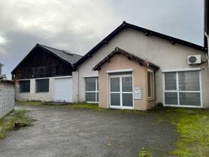 Vente locaux professionnels à Saint-Junien (87200)  143 640 €