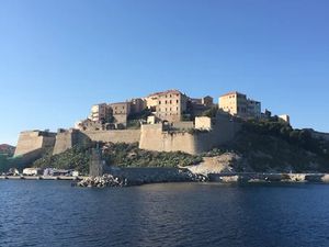 Vente locaux professionnels à Calvi (20260)  518 000 €