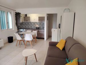 Location meublée appartement 1 pièce 30.11 m² à Hyeres (83400)  605 €