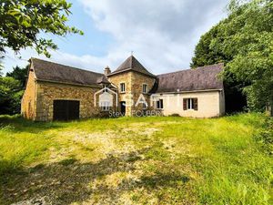 MAISON EN PIERRE A RESTAURER SUR 24474 m2
