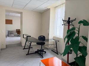 Location locaux professionnels 83.14 m² à Etampes (91150)  730 €