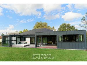 Maison contemporaine d'exception face aux Pyrénées