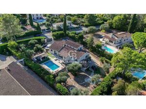 Villa familiale avec piscine  pool house et appartement indépendant – Peymeinade
