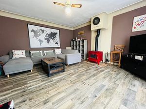 Vente maison 5 pièces 107 m² à Vierzon (18100)  140 400 €