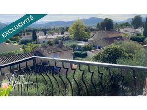 Arcs-Sur-Argens  commerces et gare T.G.V a pied