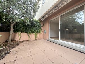 Charmant studio de 31 m2 avec parking Marseille 13009