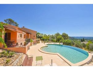 Propriété d'exception à Lorgues avec vue panoramique et appartement indépendant