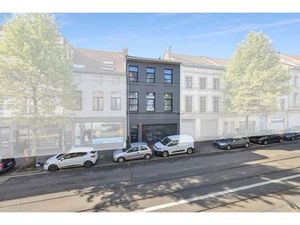 Appartementsgebouw met handelsgelijkvloers in Molenbeek