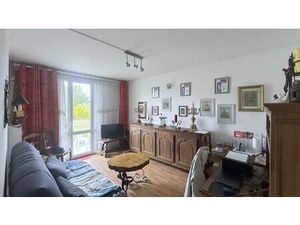 T2 avec balcon  proche des commerces