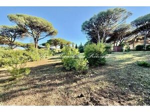 Terrain de 1903 m2 en vente - Sainte-Maxime  France
