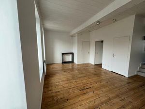 Vente immeuble 86 m² Saint-Jean-d'Angély (17400)